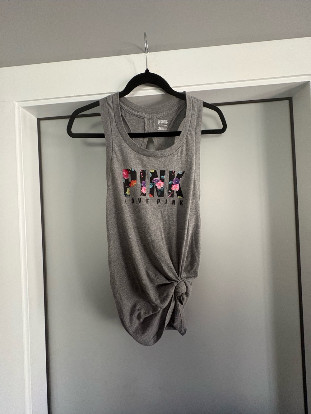 VS pink tank top